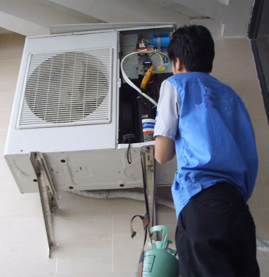 高台空调开机无反应维修